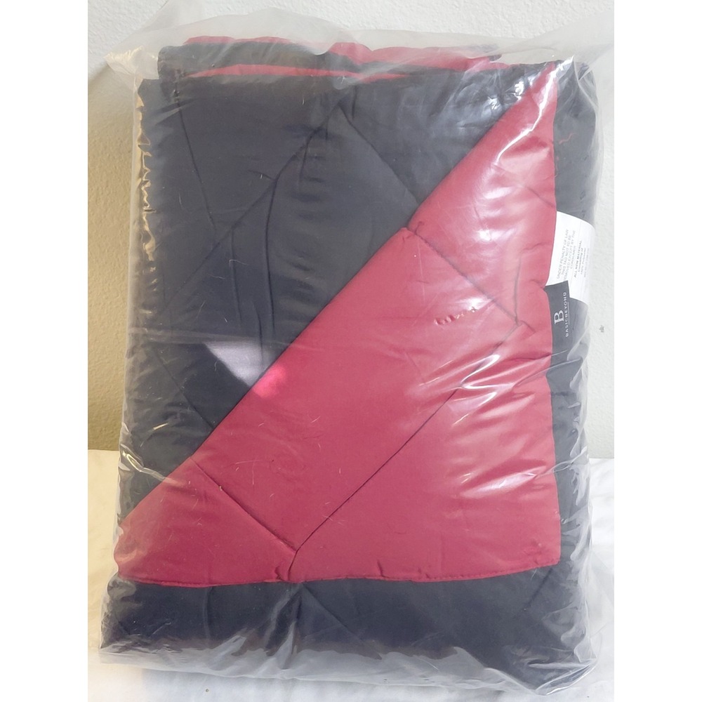 Basic Beyond Full/Queen Reversible Comforter Black Red 88x92 New